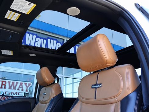 Used 2022 Ford F150 Platinum w/ Equipment Group 701A High image 28