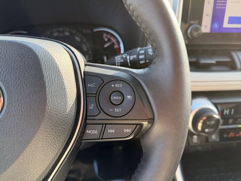 Used 2025 Toyota RAV4 XLE w/ Convenience Package image 21