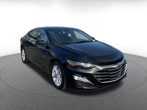 Used 2023 Chevrolet Malibu LT image 3