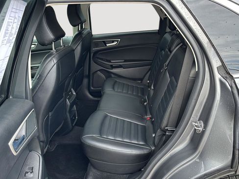 Used 2024 Ford Edge SEL AWD/4WD image 17
