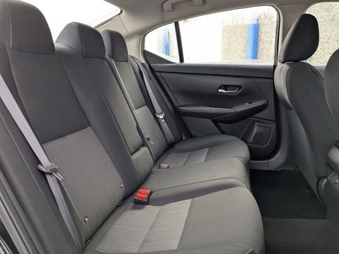 Used 2022 Nissan Sentra SV image 19