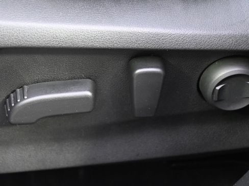 Used 2022 Subaru Forester Premium AWD/4WD image 14
