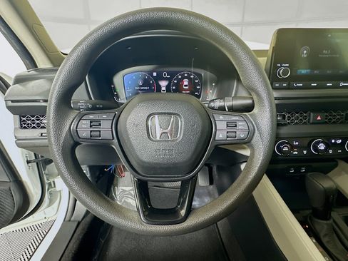 Used 2023 Honda Accord LX image 15