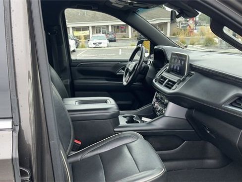 Used 2021 GMC Yukon XL SLT image 31