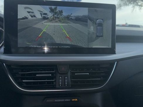 Used 2023 Ford Escape Platinum w/ Premium Technology Package image 5