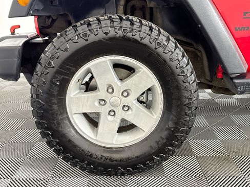 Used 2017 Jeep Wrangler Sport image 31