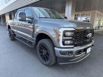 New 2026 Ford F250 Lariat w/ Black Appearance Package