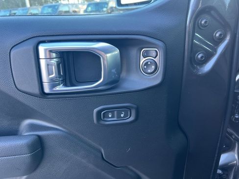 New 2026 Jeep Gladiator Sport image 18