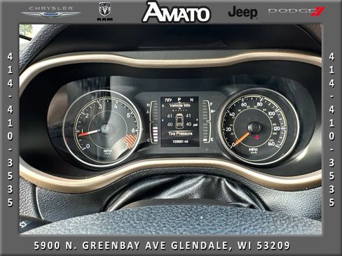 Used 2015 Jeep Cherokee Latitude FWD image 26