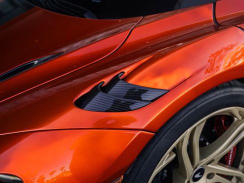 Used 2024 McLaren 750S image 26