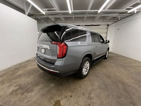 Used 2021 GMC Yukon XL SLT w/ SLT Luxury Plus Package image 6