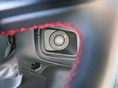 Used 2024 Jeep Wrangler Unlimited Rubicon image 15