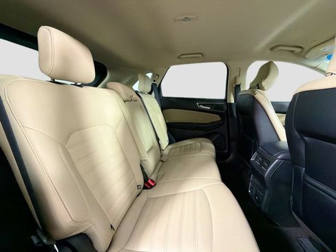 Used 2019 Ford Edge SEL w/ Equipment Group 201A FWD image 28