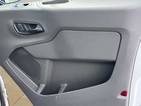 Used 2023 Ford Transit 350 XLT image 26