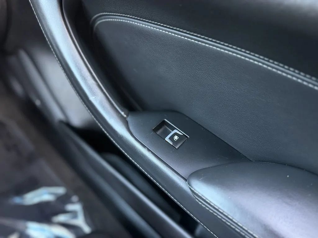Used 2016 Cadillac CTS Premium RWD image 13