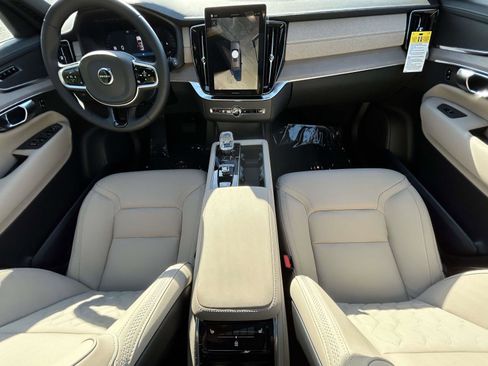 New 2026 Volvo XC90 B5 Plus image 14