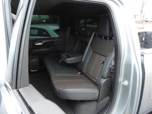 Used 2025 Chevrolet Silverado 3500 High Country w/ High Country Premium Package image 19