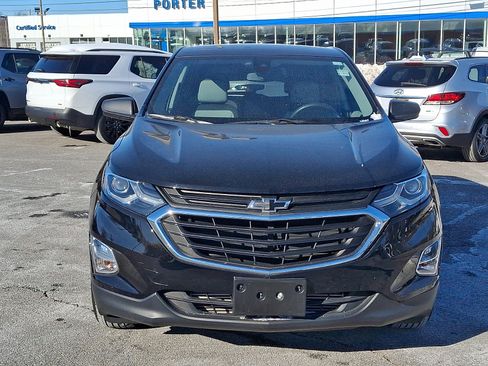 Used 2020 Chevrolet Equinox LS w/ LS Convenience Package image 2