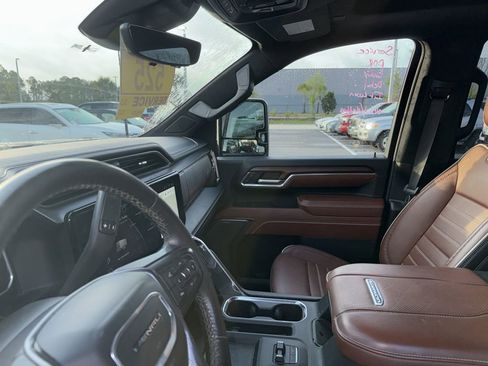 Used 2024 GMC Sierra 3500 Denali Ultimate image 6
