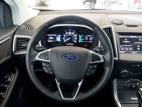 Used 2015 Ford Edge SEL w/ Equipment Group 201A AWD/4WD image 18