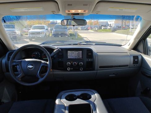 Used 2013 Chevrolet Silverado 1500 W/T image 21