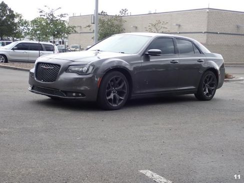 Used 2021 Chrysler 300 S RWD image 6