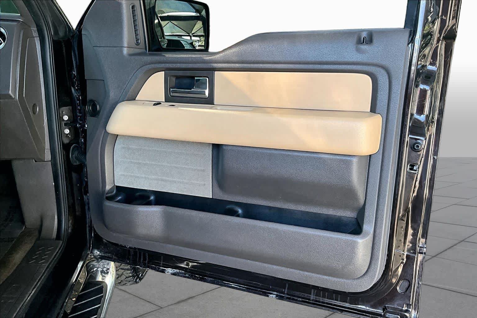 Used 2014 Ford F150 XLT w/ Equipment Group 302A Luxury AWD/4WD image 22