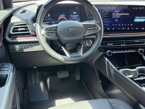 Certified 2025 Chevrolet Traverse Z71 w/ Enhanced Driving Package AWD/4WD image 12