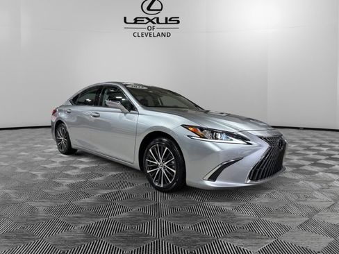 Used 2023 Lexus ES 350 w/ Premium Package image 2