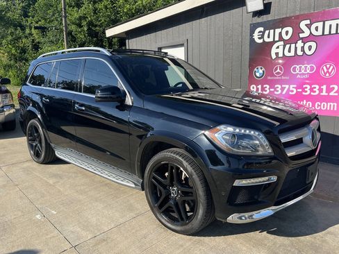 Used 2013 Mercedes-Benz GL 550 4MATIC image 13