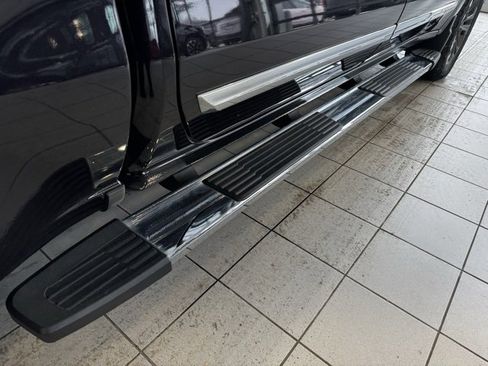 Certified 2022 Chevrolet Silverado 1500 High Country w/ Technology Package image 37