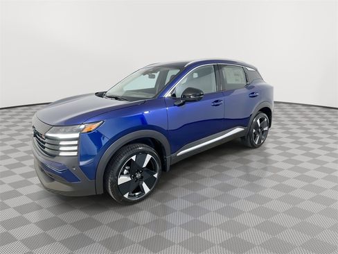 New 2026 Nissan Kicks SR image 4