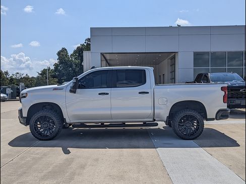 Used 2020 Chevrolet Silverado 1500 LT Trail Boss AWD/4WD image 10