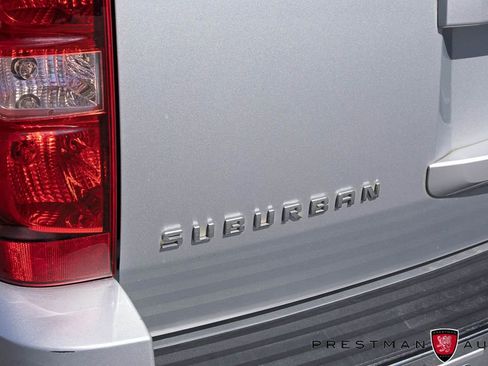 Used 2014 Chevrolet Suburban LTZ AWD/4WD image 40