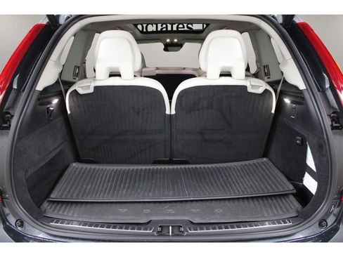 Used 2022 Volvo XC90 T5 Momentum w/ Climate Package FWD image 31