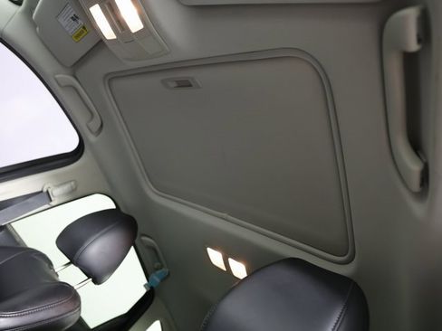 Used 2017 MAZDA CX-5 Touring w/ Preferred Equipment Package image 3