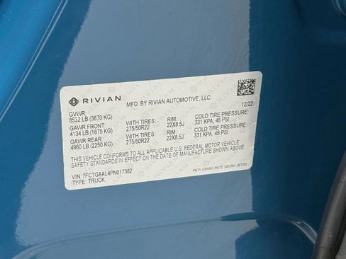 Used 2023 Rivian R1T Launch Edition image 48