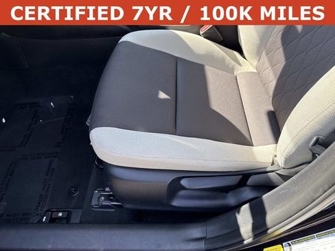 Used 2025 Toyota Corolla LE image 15