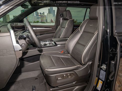 Used 2025 Cadillac Escalade Sport w/ LPO, ONYX Package AWD/4WD image 9