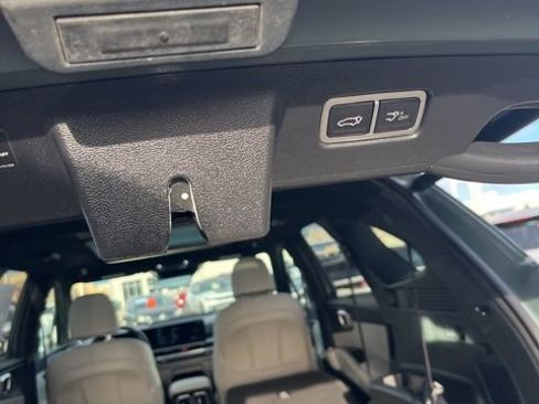 Used 2025 Kia Sorento SX Prestige image 21