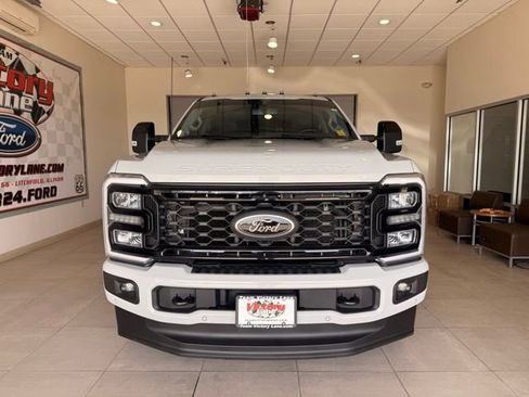 Used 2025 Ford F350 Lariat w/ Lariat Ultimate Package AWD/4WD image 2