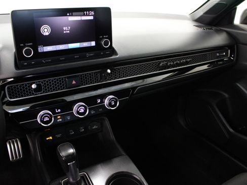 Used 2025 Honda Civic Sport image 15