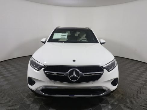 New 2026 Mercedes-Benz GLC 300 image 8