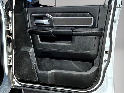 Used 2024 RAM 2500 Big Horn image 29