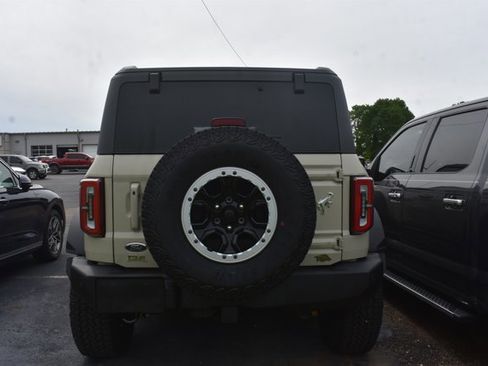 Used 2025 Ford Bronco Outer Banks w/ Sasquatch Package AWD/4WD image 5