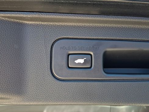 Used 2024 Honda Pilot TrailSport image 33