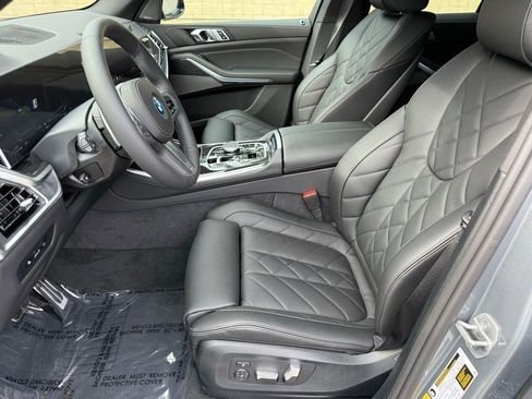 New 2026 BMW X5 xDrive50e w/ M Sport Package image 19