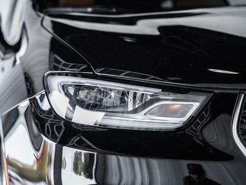 New 2026 Chrysler Pacifica Pinnacle image 11