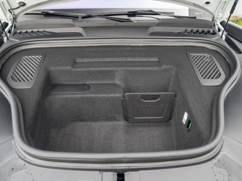 New 2025 Porsche Macan 4S Electric image 27