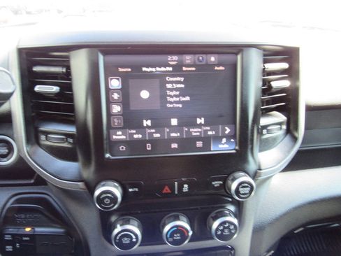 Used 2022 RAM 3500 Tradesman w/ Chrome Appearance Group AWD/4WD image 43